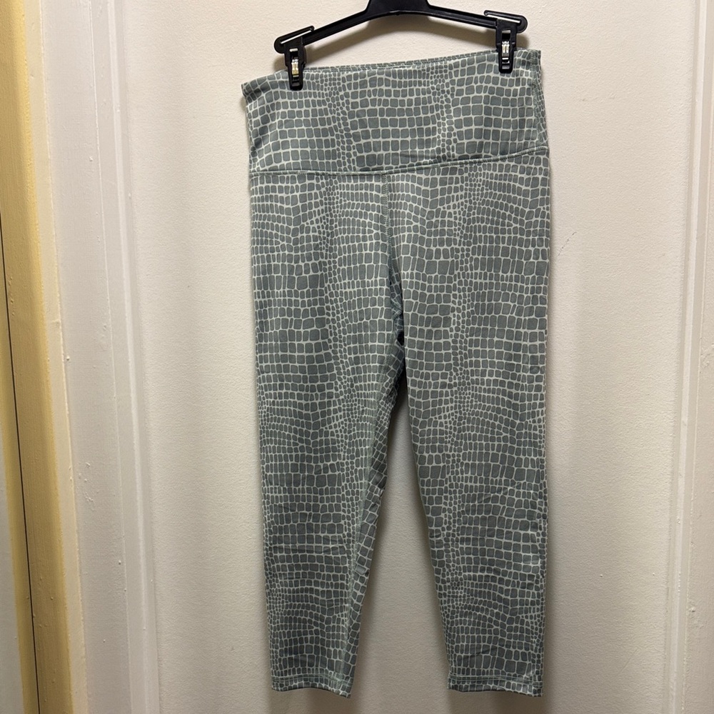 New Balance Gray Crocodile Print Capris